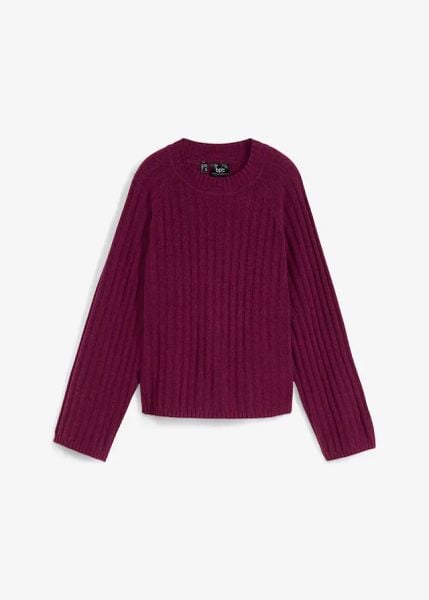 Krótszy sweter w prążek. Fioletowe swetry bonprix, bez wzorów, bez ramiączek. Za 129.99 zł.