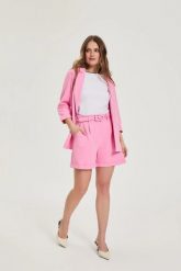 Szorty z paskiem różowe. Czerwone szorty MOODO, bez wzorów, z elastanu. Za 99.99 zł.