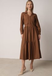 Brązowa Bawełniano-Wiskozowa Sukienka Koszulowa z Imitacją Kieszeni Biriala. Brązowe sukienki Born2be, na co dzień, l, bez wzorów, z bawełny, eleganckie, bez kołnierzyka, bez ramiączek, maxi, koszulowe. Za 149.99 zł.