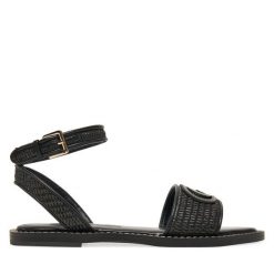 Sandały Guess. Czarne sandały Guess, z aplikacjami, bez obcasa, na płaskiej podeszwie, bez zapięcia. Za 359.99 zł.