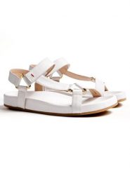 LLOYD Skórzane sandały w kolorze białym rozmiar: 42. Białe sandały LLOYD, bez wzorów, ze skóry, klasyczne, z otwartym noskiem, bez obcasa, bez zapięcia. Za 290.57 zł.