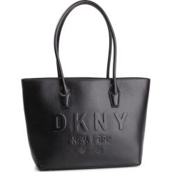Torebka DKNY - Hutton-Md Satchel-Pe R84AV845 Blk/Gold BGD. Czarne shopper DKNY, bez wzorów, ze skóry, duże, bez dodatków. W wyprzedaży za 679.00 zł.
