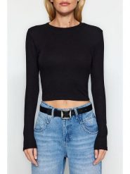 Trendyol Koszulka w kolorze czarnym rozmiar: L. Czarne bluzki Trendyol, l, bez wzorów, bez kołnierzyka, bez ramiączek. Za 52.30 zł.