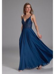 SWING Sukienka w kolorze niebieskim rozmiar: 38. Niebieskie sukienki Swing, bez wzorów, bez kołnierzyka, bez ramiączek, maxi. Za 304.99 zł.