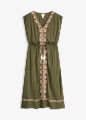 Sukienka midi boho z lejącej wiskozy. Białe sukienki bonprix, bez wzorów, z wiskozy, boho, bez kołnierzyka, bez ramiączek, midi. Za 169.99 zł.