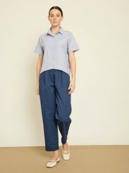 BGN Koszula w kolorze błękitnym rozmiar: 36. Niebieskie koszule BGN, bez wzorów, bez kołnierzyka, bez ramiączek. Za 86.99 zł.