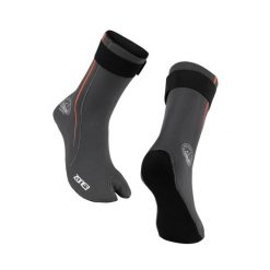 Skarpety neoprenowe ZONE3 Active Flex Swim 3 mm. Czarne skarpety ZONE3, bez wzorów, z neoprenu. Za 219.99 zł.