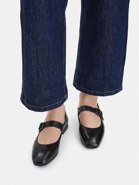 Lasocki Baleriny CEO-RST-ROMI-94 Czarny. Czarne baleriny Lasocki, bez wzorów, ze skóry, bez obcasa. Za 169.99 zł.