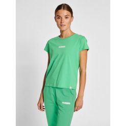 Koszulka damska Hummel Legacy. Zielone bluzki Hummel, bez wzorów, z bawełny, eleganckie, bez kołnierzyka, bez ramiączek. Za 75.90 zł.
