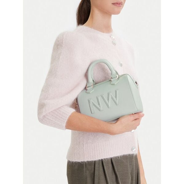 Torebka Nine West. Niebieskie torebki klasyczne Nine West, bez wzorów, bez dodatków. Za 138.99 zł.