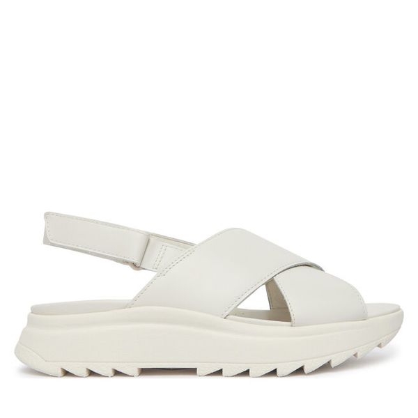 Sandały Clarks. Białe sandały Clarks, bez wzorów, bez obcasa, na płaskiej podeszwie, bez zapięcia. Za 389.99 zł.