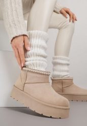 Ciemnobeżowe Śniegowce na Grubej Podeszwie Zdobione Haftem Sewnella. Brązowe trapery i śniegowce Born2be, z jeansu. Za 69.99 zł.