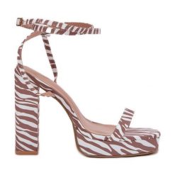 Sandały Damskie Na Słupku Z Paseczkiem Zebra beżowy. Brązowe sandały bez wzorów, eleganckie, bez obcasa, na obcasie, bez zapięcia. Za 180.71 zł.