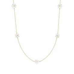 Naszyjnik Flowers pozłacany z niezapominajkami z masy perłowej. Żółte naszyjniki Lilou, z perłą, pozłacane. Za 369.00 zł.