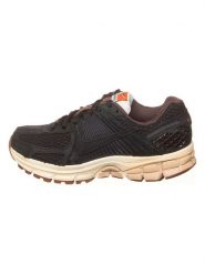 Nike Sportswear Skórzane sneakersy "Zoom Vomero 5" w kolorze czarnym rozmiar: 36. Czarne trampki Nike Sportswear, bez wzorów, z materiału, bez zapięcia. Za 242.13 zł.