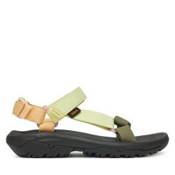 Sandały Teva. Żółte sandały Teva, bez wzorów, sportowe, bez obcasa, bez zapięcia. Za 279.99 zł.