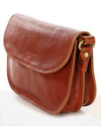Saddle bag półksiężyc MARCO MAZZINI camelowa L255b. Torebki klasyczne bez wzorów, ze skóry, bez dodatków. Za 379.05 zł.