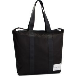 Torebka CALVIN KLEIN - Soft Line Shopper K60K605009 001. Czarne shopper Calvin Klein, bez wzorów, z materiału, bez dodatków. W wyprzedaży za 359.00 zł.