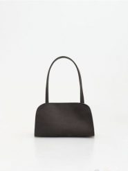 Torebka na ramię - szary. Szare torby na ramię Reserved, bez wzorów, ze skóry, klasyczne, na ramię, bez dodatków. Za 129.99 zł.