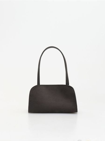 Torebka na ramię - szary. Szare torby na ramię Reserved, bez wzorów, ze skóry, klasyczne, na ramię, bez dodatków. Za 129.99 zł.