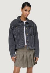 Kurtka Kobieta ONLY Onlharper Ls Boxy Dnm Jkt Sik. Czarne kurtki Only, xs, bez wzorów, z bawełny, bez kaptura. Za 221.80 zł.