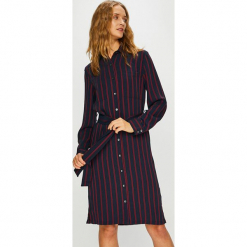 Calvin Klein - Sukienka. Niebieskie sukienki Calvin Klein, na co dzień, bez wzorów, z materiału, casualowe, bez kołnierzyka, bez ramiączek, mini, proste. W wyprzedaży za 479.90 zł.