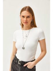 Trendyol Koszulka w kolorze białym rozmiar: M. Brązowe bluzki Trendyol, m, bez wzorów, bez kołnierzyka, bez ramiączek. Za 66.00 zł.