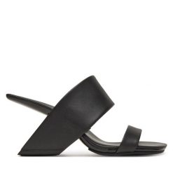 Klapki United Nude. Czarne klapki United Nude, bez wzorów, bez obcasa. Za 839.99 zł.