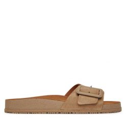 Klapki Tamaris. Brązowe klapki Tamaris, bez wzorów, bez obcasa. Za 269.99 zł.