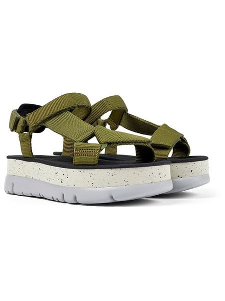 Camper Sandały w kolorze khaki na koturnie rozmiar: 38. Brązowe sandały Camper, bez wzorów, klasyczne, z otwartym noskiem, bez obcasa, na koturnie, bez zapięcia. Za 157.73 zł.