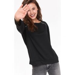 BLUZA DAMSKA NIEROZPINANA, Z SUWAKAMI. Czarne bluzy TROLL, na jesień, xs, bez wzorów, z dzianiny, bez kaptura. W wyprzedaży za 44.99 zł.