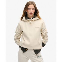 Bluza damska z kapturem Superdry Essential Logo. Brązowe bluzy Superdry, bez wzorów, bez ramiączek. W wyprzedaży za 278.60 zł.