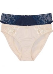 Figi z delikatną koronką (2 pary). Czerwone figi bonprix, z aplikacjami, z koronki. Za 64.99 zł.