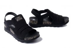 RIEKER 64463-01 black, sandały damskie. Czarne sandały Rieker, bez wzorów, bez obcasa, na koturnie, bez zapięcia. Za 319.90 zł.
