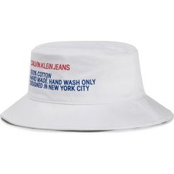 Kapelusz CALVIN KLEIN JEANS - J Bucket Hat W K60K605284 107. Kapelusze marki Calvin Klein Jeans. Za 179.00 zł.
