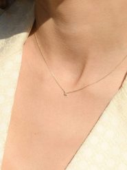 ATELIER DU DIAMANT Złoty naszyjnik "Solitaire" z diamentem - dł. 42 cm rozmiar: onesize. Żółte naszyjniki ATELIER DU DIAMANT, z diamentem, złote. Za 1,217.99 zł.