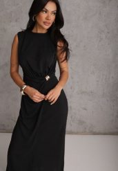 Czarna Koktajlowa Sukienka Taliowana z Marszczeniami i Metaliczną Ozdobą Zellnixi. Czarne sukienki Renee, l, z aplikacjami, bez kołnierzyka, bez ramiączek, maxi, kopertowe. Za 169.99 zł.