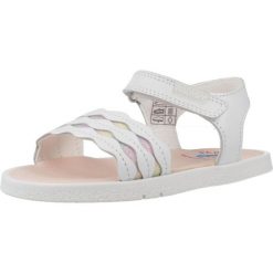 Sandały PABLOSKY 054000P Biały. Białe sandały PABLOSKY, bez wzorów, z materiału, bez obcasa, bez zapięcia. Za 207.99 zł.
