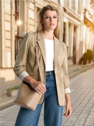 Żakiet - beżowy. Brązowe marynarki i żakiety Sinsay, l, bez wzorów, z dzianiny. W wyprzedaży za 49.99 zł.