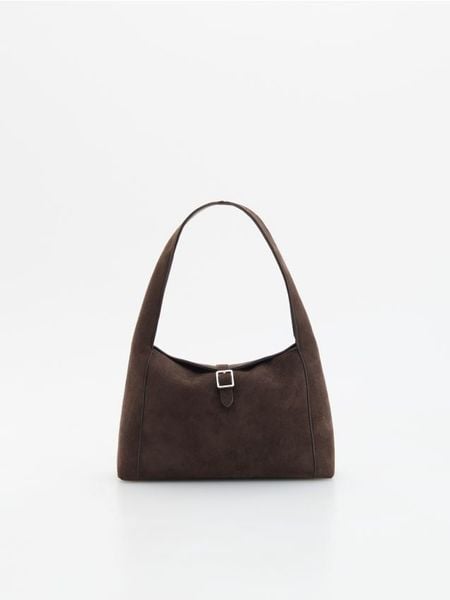 Torebka na ramię - ciemnobrązowy. Brązowe torby na ramię Reserved, bez wzorów, na ramię, bez dodatków. Za 119.99 zł.