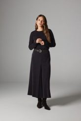 SPÓDNICA LENORA CZARNA S - Flawless. Czarne spódnice Flawless, na co dzień, s, bez wzorów, z materiału, eleganckie, maxi, dopasowane. Za 319.00 zł.
