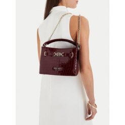 Torebka Nine West. Czerwone torebki klasyczne Nine West, bez wzorów, bez dodatków. Za 249.99 zł.