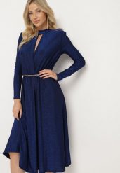 Granatowa Koktajlowa Sukienka z Metaliczną Nicią Mianella. Niebieskie sukienki Born2be, s, z aplikacjami, eleganckie, bez kołnierzyka, bez ramiączek, midi. Za 169.99 zł.