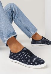 Granatowe Tenisówki na Płaskiej Podeszwie ze Wzorem w Kropki i Sznurowaniem Ceriana. Niebieskie trampki Born2be, bez wzorów, przed kostkę, bez zapięcia. Za 29.99 zł.