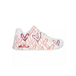 Kapcie SKECHERS UNO-SPREAD THE LOVE Biały. Białe obuwie domowe Skechers, bez wzorów, z syntetyku, bez zapięcia. Za 463.99 zł.