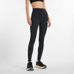 Legginsy damskie do biegania New Balance Sleek WP51237BK – czarne. Czarne legginsy New Balance, l, bez wzorów, z lycry, z podwyższonym stanem. Za 329.99 zł.