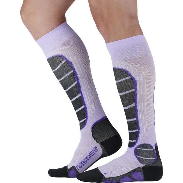 Skarpetki Monnet Freeride. Fioletowe skarpety MONNET, bez wzorów. Za 248.50 zł.