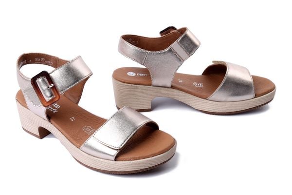 RIEKER REMONTE D0N52-90 metallic, sandały damskie. Żółte sandały Rieker Remonte, bez wzorów, ze skóry, bez obcasa, na obcasie, bez zapięcia. Za 369.90 zł.