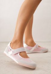 Różowe Tenisówki Typu Sneakeriny Ozdobione Napisem Emirinne. Czerwone baleriny Renee, bez zapięcia, tenisowe. Za 89.99 zł.