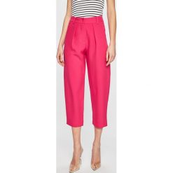 Silvian Heach - Spodnie. Czerwone spodnie materiałowe Silvian Heach, na co dzień, s, bez wzorów, z elastanu, z podwyższonym stanem. W wyprzedaży za 239.90 zł.